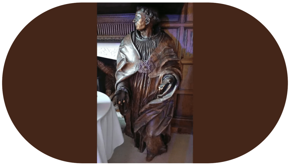 The Priest’s Fingers